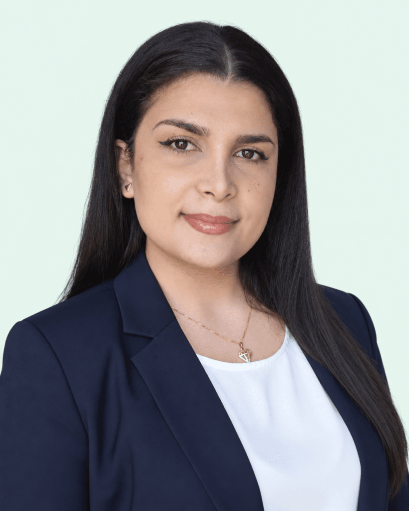 مريم العجي، مدربة الموارد البشرية